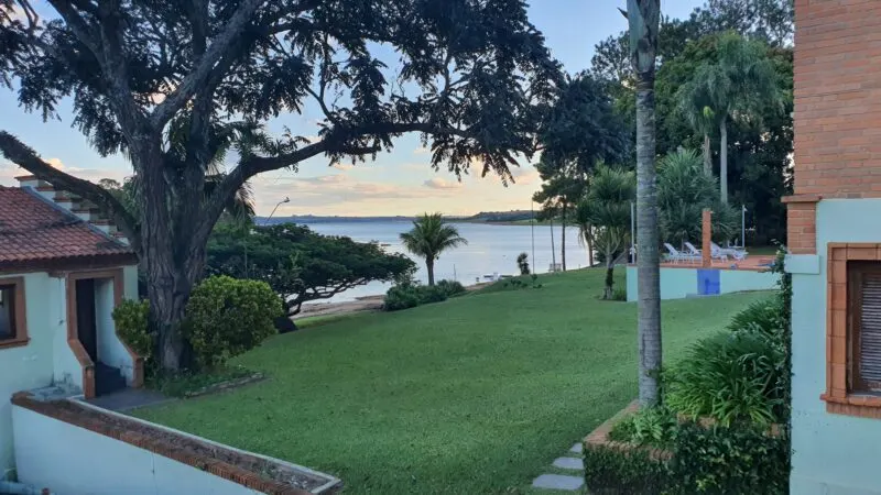 Enorme casa na represa de Avaré com 6 suítes linda pé na areia – foto 2