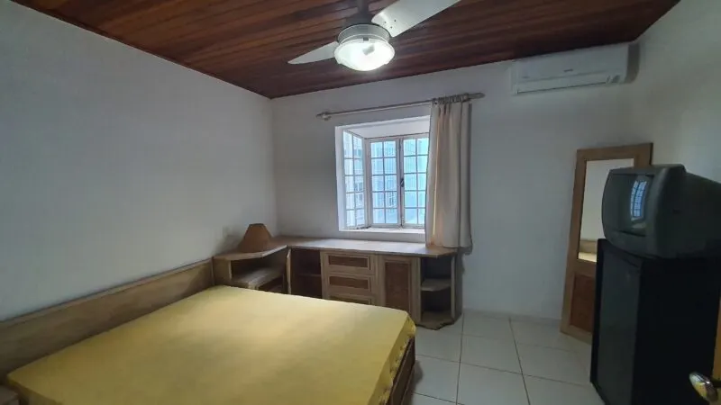 Enorme casa na represa de Avaré com 6 suítes linda pé na areia – foto 4