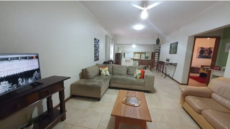 Casa no condomínio Barravento que fica de frente para a represa – foto 2