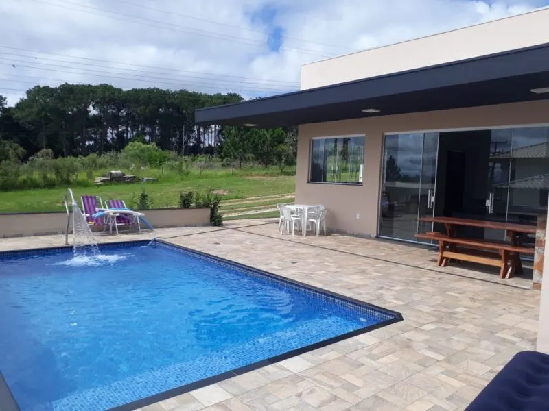 Casa com piscina no Marbella Jar com ar condicionado – foto 1